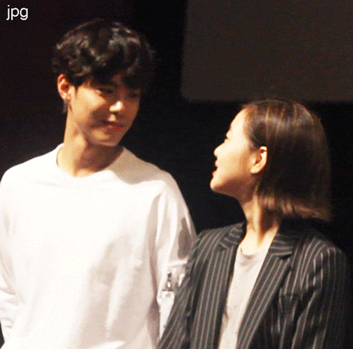 當初原作家在畫馴鹿時，參考的對象是目前正在服役的朴寶劍哦～大家認為誰最適合呢？或有其他理想人選也歡迎分享哦！