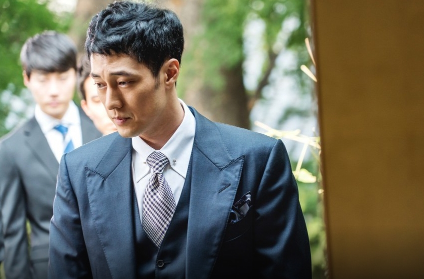 蘇志燮飾演天才外科醫生「韓以翰」