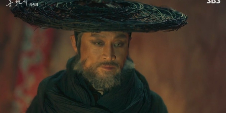 三神（文淑 飾）和虎靈（趙藝琳 飾）都難以用神力控制祂，失明的紅天機頓時無計可施，但在畫妖的幫助下