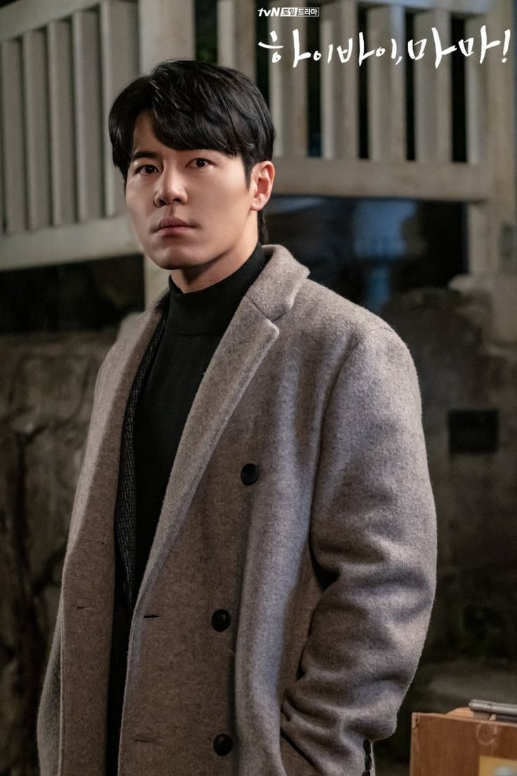 李奎炯2011年就開始參與韓劇，直到2020年《哈囉掰掰，我是鬼媽媽》中才真正登上了男一寶座！