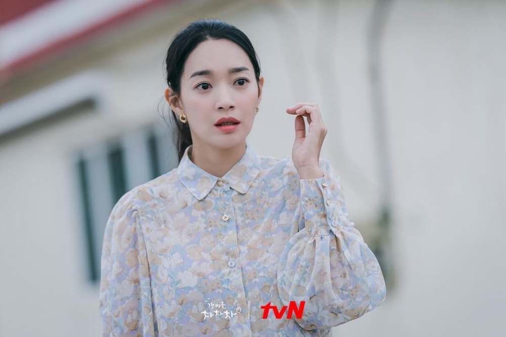 申敏兒(新慜娥)、金宣虎、李相二主演tvN《海岸村恰恰恰》劇情進入倒數!
