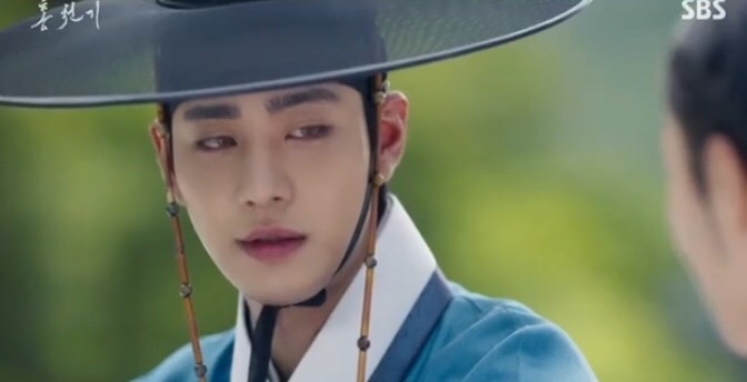 河藍故意委託紅天機幫他畫肖像畫，藉此機會告訴她已打理好一切