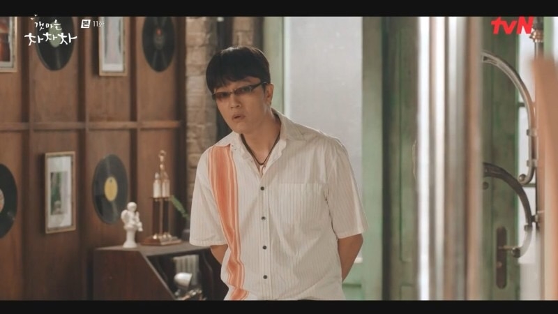 卻在看到吳春在（趙漢哲 飾）出現後，從原本火熱的氛圍急速降溫、一巴掌打在斗植的臉上