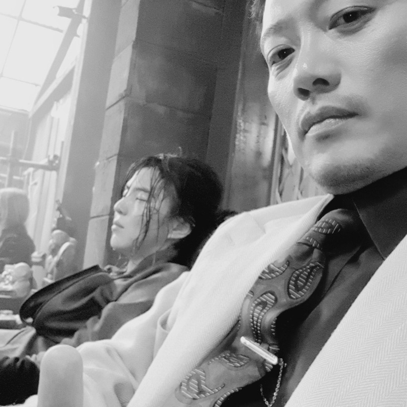 朴喜洵在IG上出賣韓韶禧的睡姿