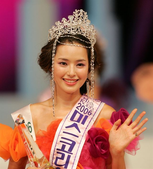 李荷妮2006年獲得「韓國小姐」冠軍