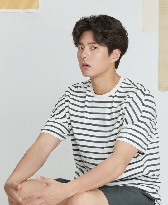 朴寶劍即將退伍的消息讓粉絲期待不已以外，許多製作公司早已摩拳擦掌想找他拍戲