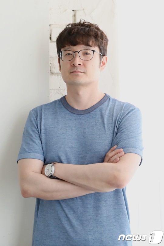 電影《悲傷熱帶》導演朴勳政時常提拔新人作為主角