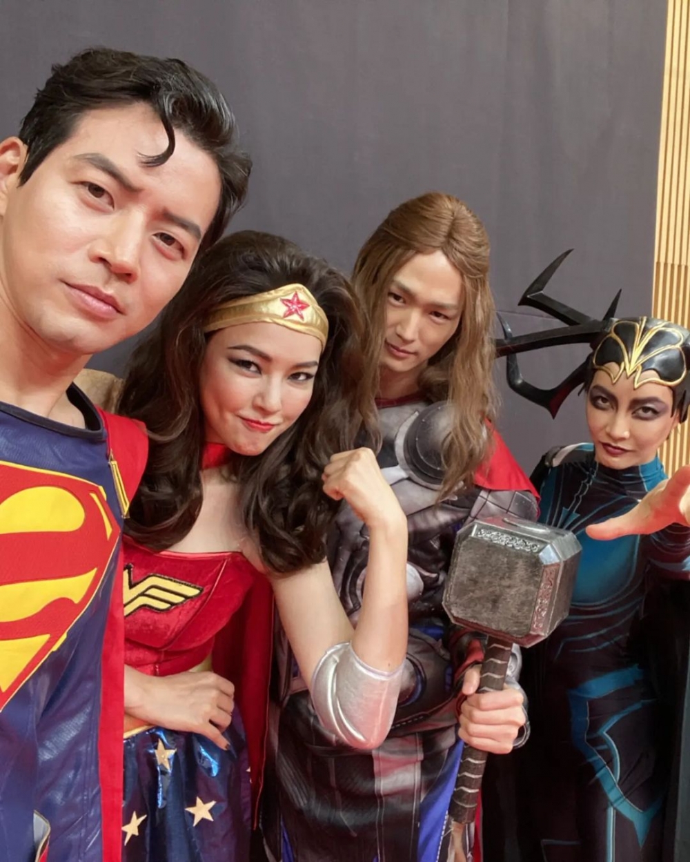 李荷妮、李相侖、李源根、陳瑞妍大玩cosplay