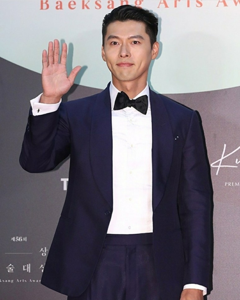 玄彬鑒於對劇本完成度以及對導演的信任,因此接下了電影《哈爾濱》