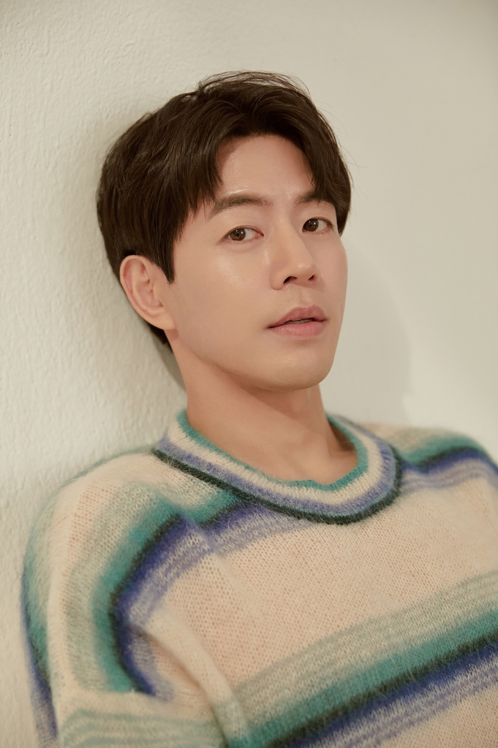 李相侖採訪中提到同時段競爭作品《黑色太陽》