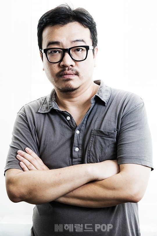 導演延尚昊雖然是原作者之一,但過去曾製作過《屍速列車》、《屍速列車:感染半島》等夯片