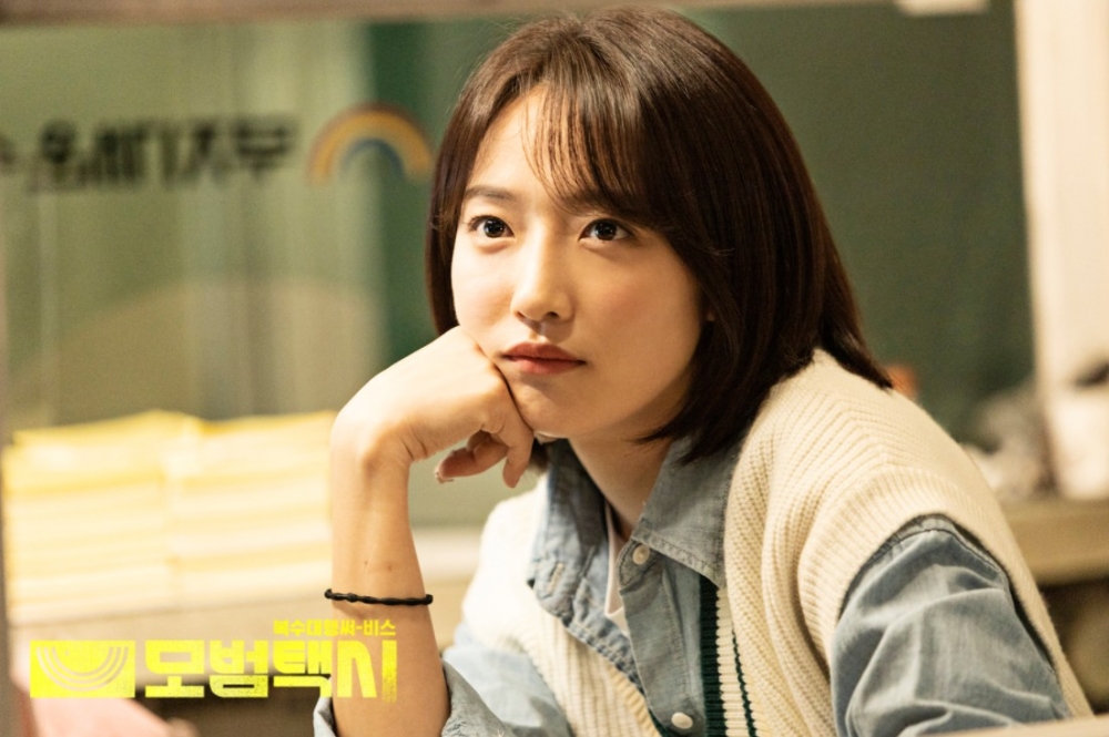 繼《模範計程車》後，終於再度看到表藝珍再度參與新作品啦