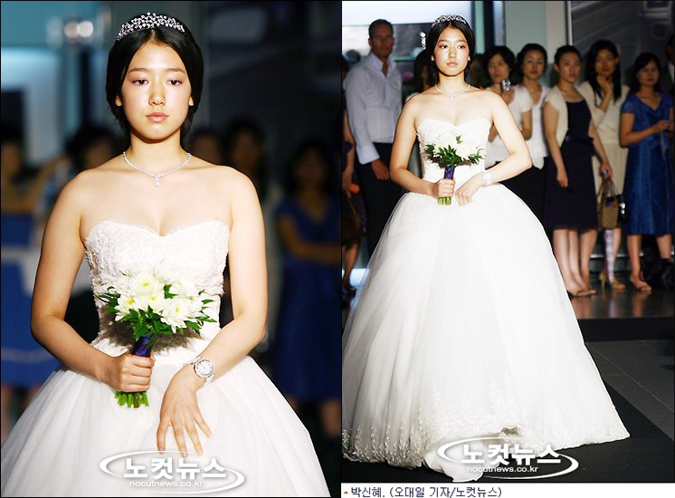 朴信惠2006年曾擔任婚紗秀模特