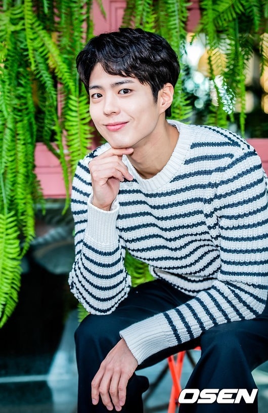 某些作品邀約只能朝向部分演員，但包含朴寶劍在內、將要退伍的演員們回歸，將能解決此現象