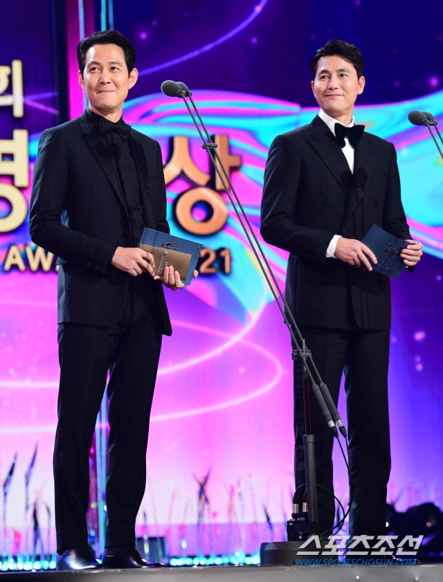 鄭雨盛&李政宰出席第42屆青龍電影獎