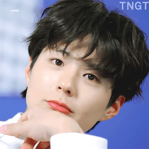 朴寶劍出演新片《Wonderland》講述未來人類將研發出「Wonderland」虛擬世界，讓人們能與思念的人重逢，預計今年年底上映