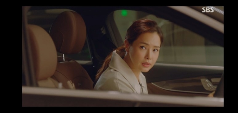 趙妍珠即時出現解救姜美娜