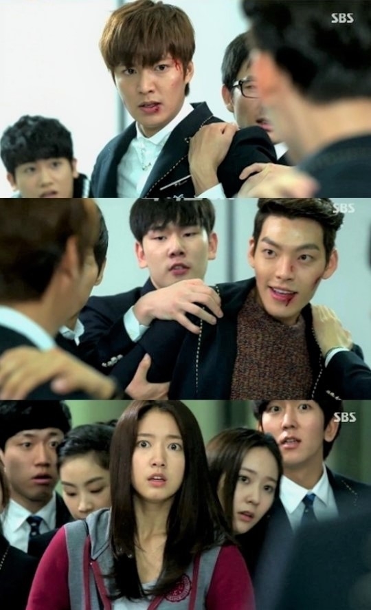 《繼承者們》崔永道（金宇彬 飾）為了向金潭（李敏鎬 飾）找碴，會故意捉弄車恩尚（朴信惠 飾）