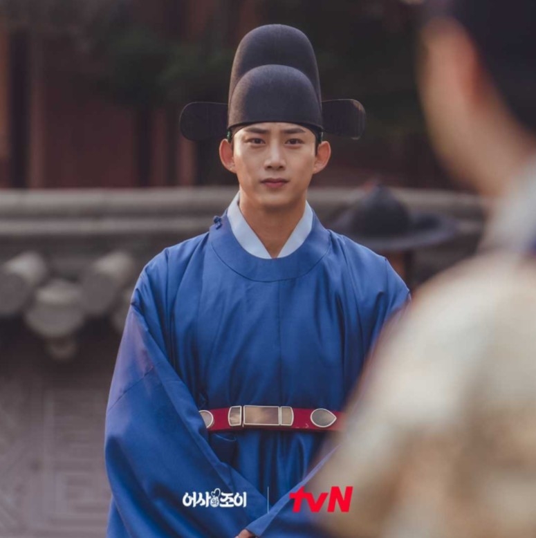 羅二言（玉澤演 飾）弘文館副手，莫名成為暗行御史