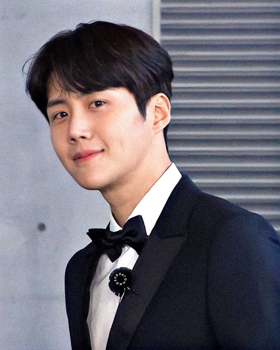 金宣虎以536678票、40.2%的得票率佔據第一名