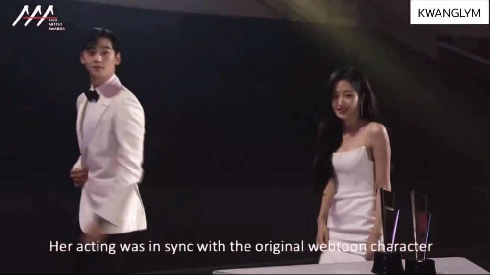 「女神降臨CP」文佳煐&車銀優獲得演員部門Emotive獎