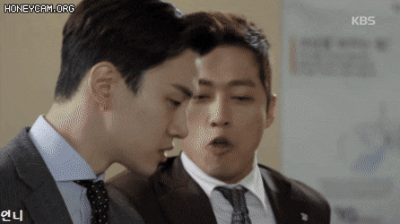 南宮珉和俊昊有爆笑啵啵戲