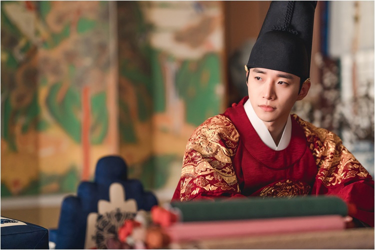 製作方透露：「李祘即位的同時，將展開新的敘事。」