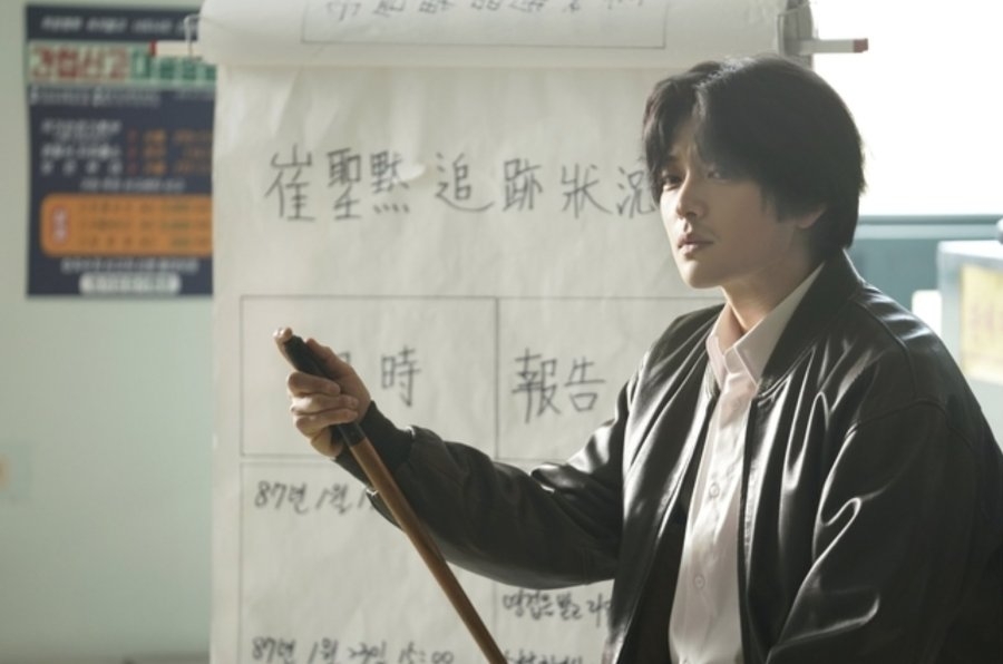 《雪降花》被質疑美化「安企部」