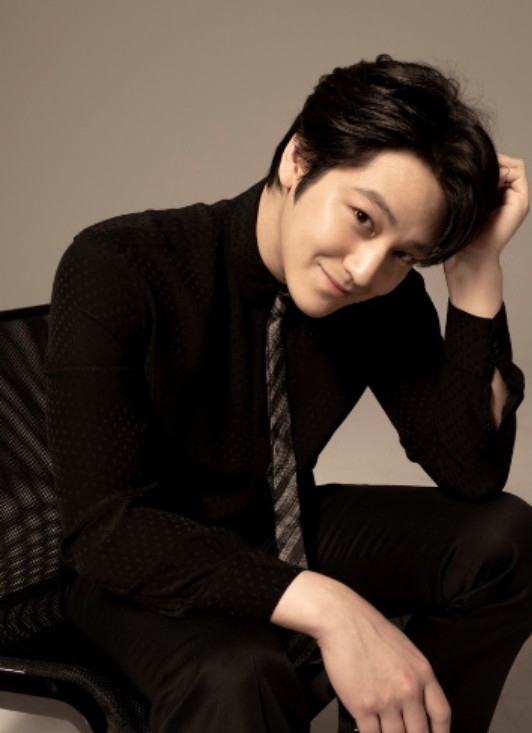 金汎出演熱情工作的醫生「高勝卓」