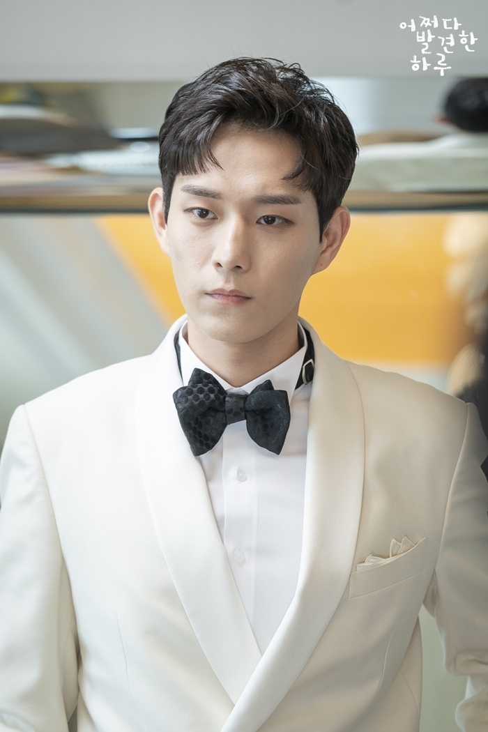 金永大外型較為「冷酷」滿適合李憲一角