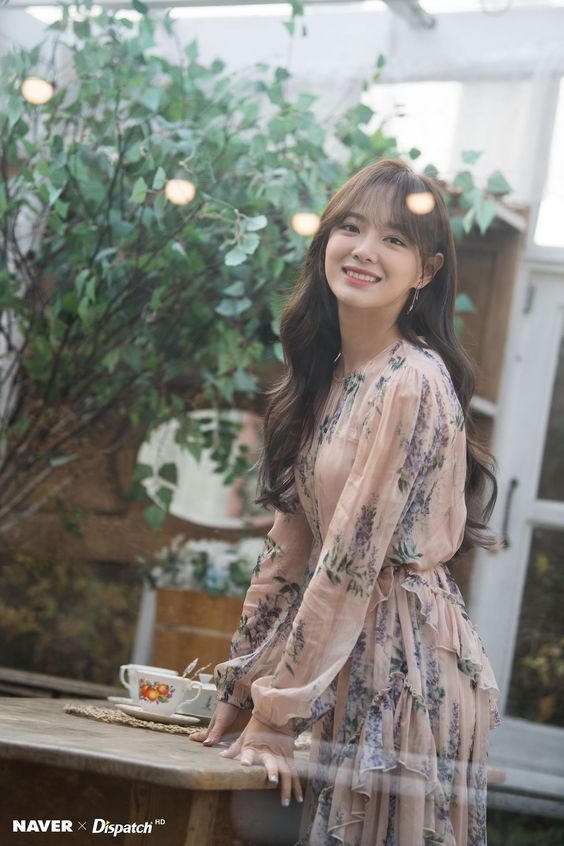 金世正飾演女主角「申夏莉」