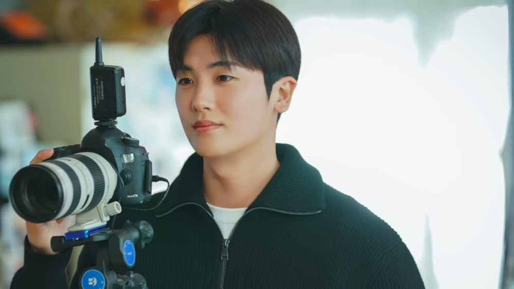 朴炯植飾演男主角「韓善宇」