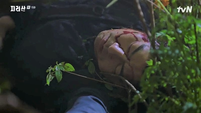 金雄順被攻擊後鮮血直流倒地