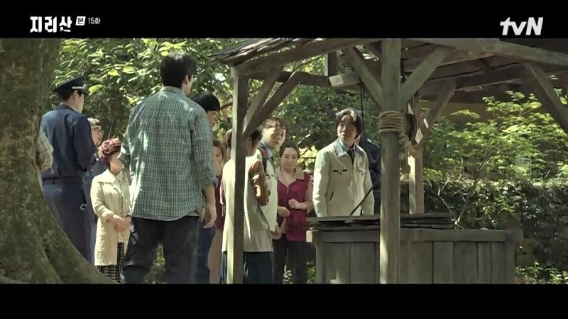 玄橋谷村的村民故意把動物屍體放入井中