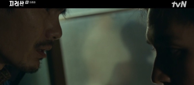 年幼的金率偶然聽到村民所闡述的犯案真相