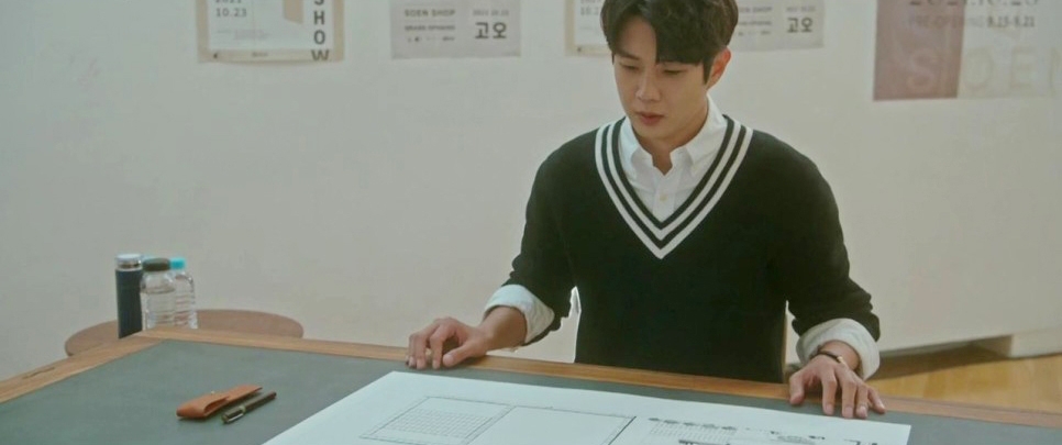 劇中曾出現崔雄現場作畫100小時的情節