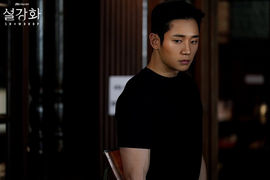 丁海寅在劇中飾演北韓間諜「林守護」