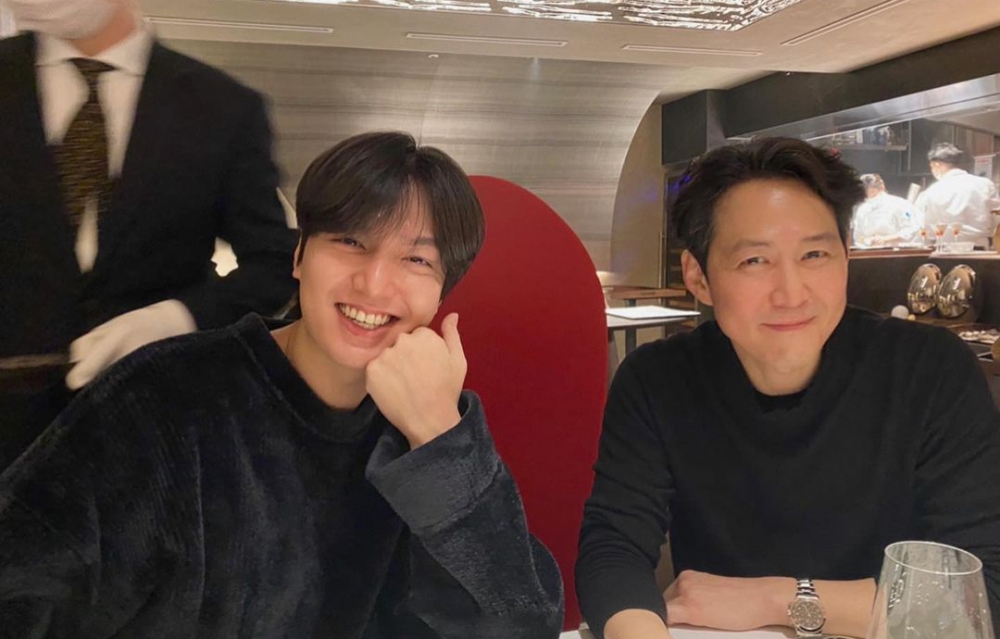 李政宰在IG上傳了與李敏鎬的合照