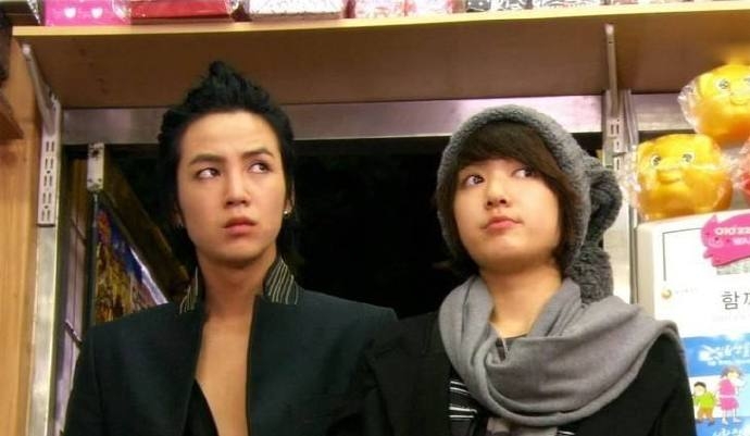 「黃泰京♥高美男」的售後在網上引發熱議