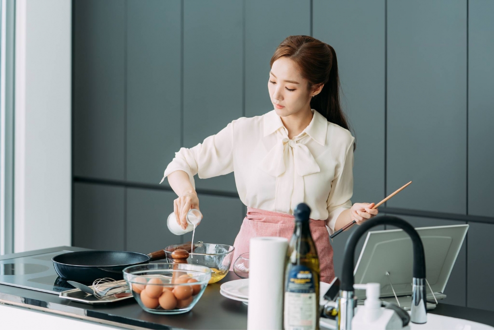 朴敏英在劇中超全能，能扮演完美妻子