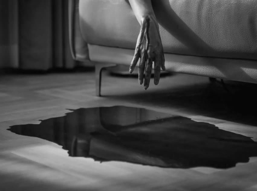 電影《那女人死了》劇照