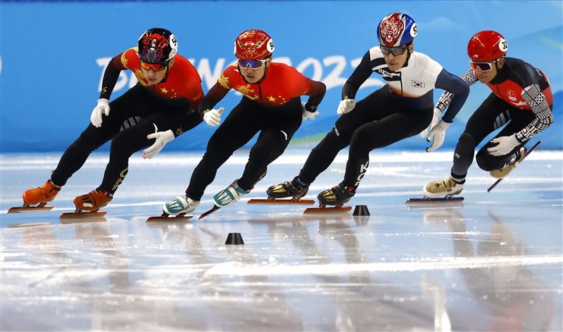 北京冬奧短道速滑男子1000公尺準決賽被批「判決不公」