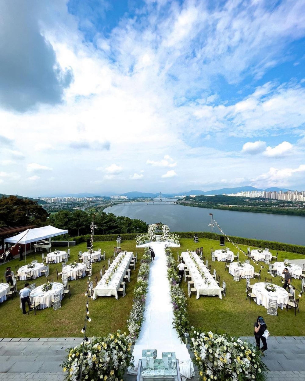 玄彬♥孫藝真 婚禮場地Aston House的照片