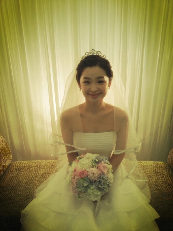 田美都2013年與圈外老公結婚