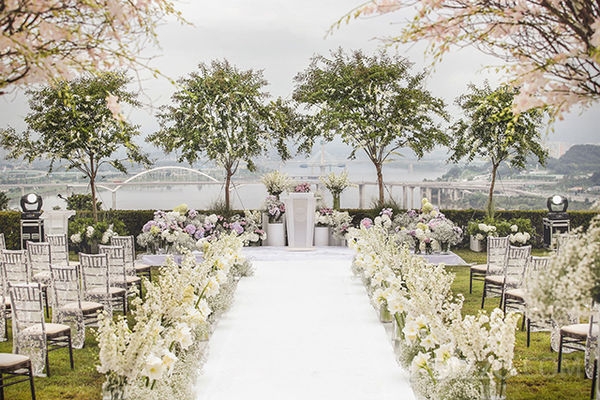 玄彬♥孫藝真 婚禮場地Aston House的照片