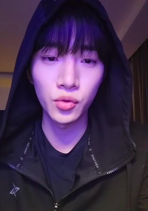 俊昊在直播中聊到宋仲基的新劇《財閥家的小兒子》