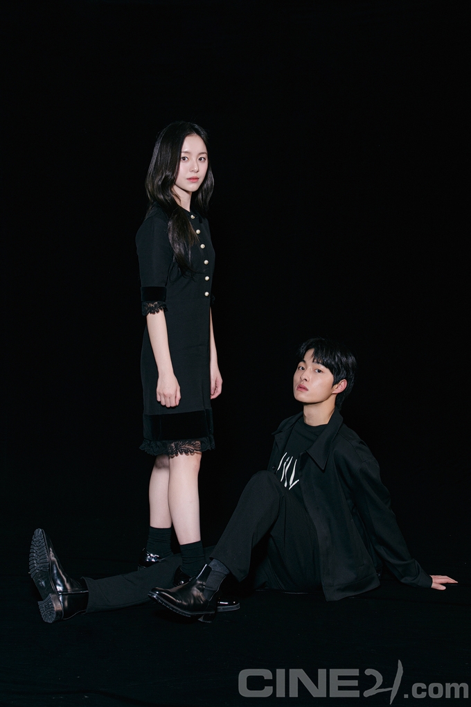 朴持厚和尹燦榮成為同系前後輩