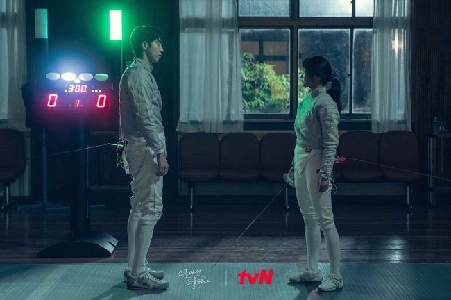 羅希度和白易辰因為各種事件結下深厚感情