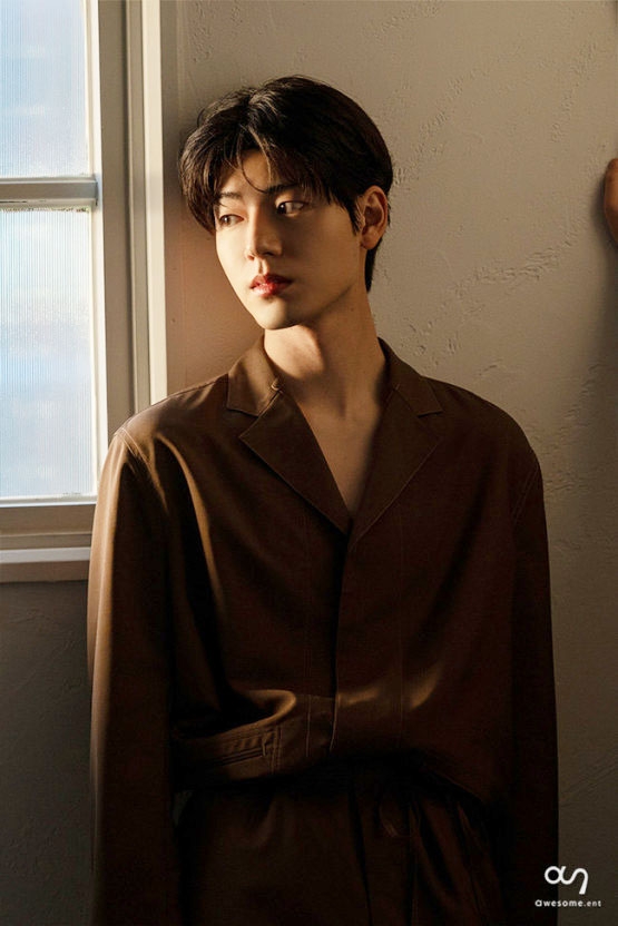 裴賢聖時尚畫報公開