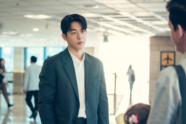 第7集中，白易辰為了希度說服裁判接受採訪